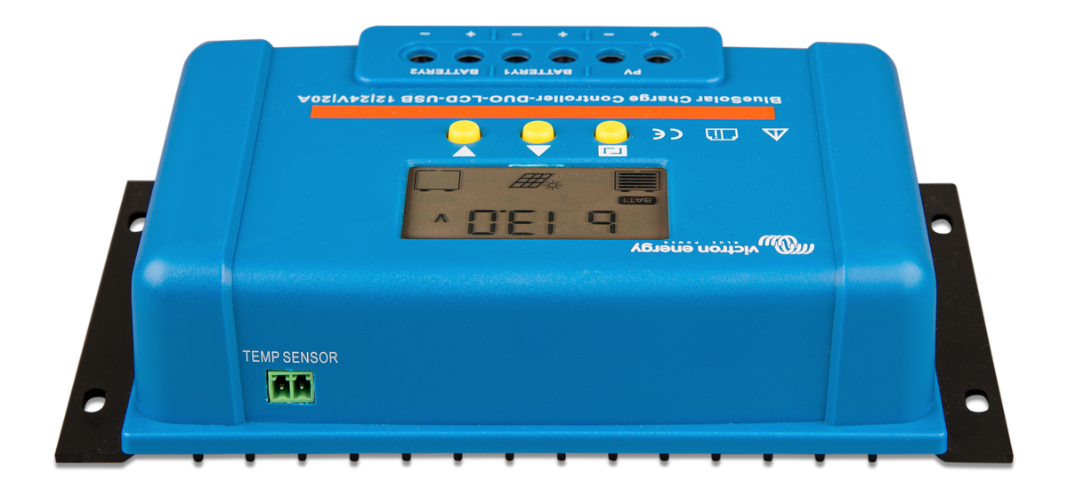 Victron BlueSolar PWM-LCD&USB BlueSolar PWM-LCD&USB 48V-30A — Victron OEM product photo (SKU SCC040030050)